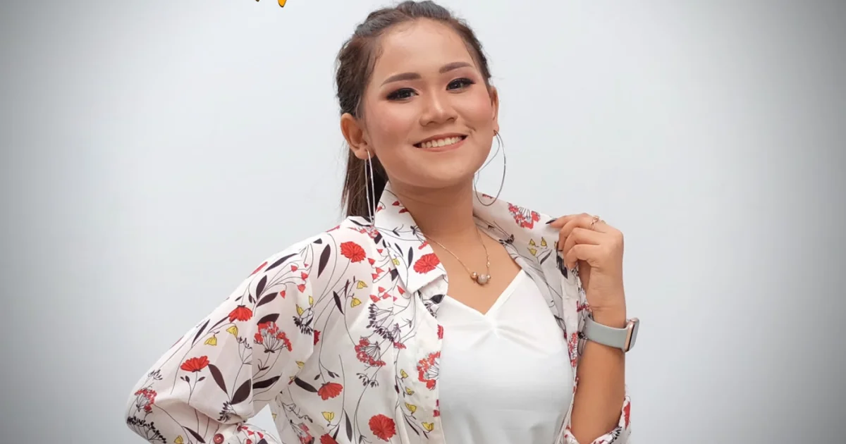 Header Banner Anggun Pramudita
