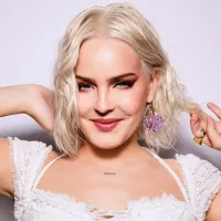 Kiss My (Uh Oh) - Anne-Marie