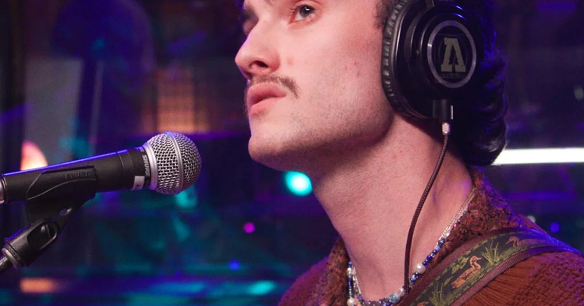 Header Banner Charlie Burg
