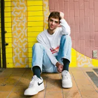Apartment Complex - Day Wave