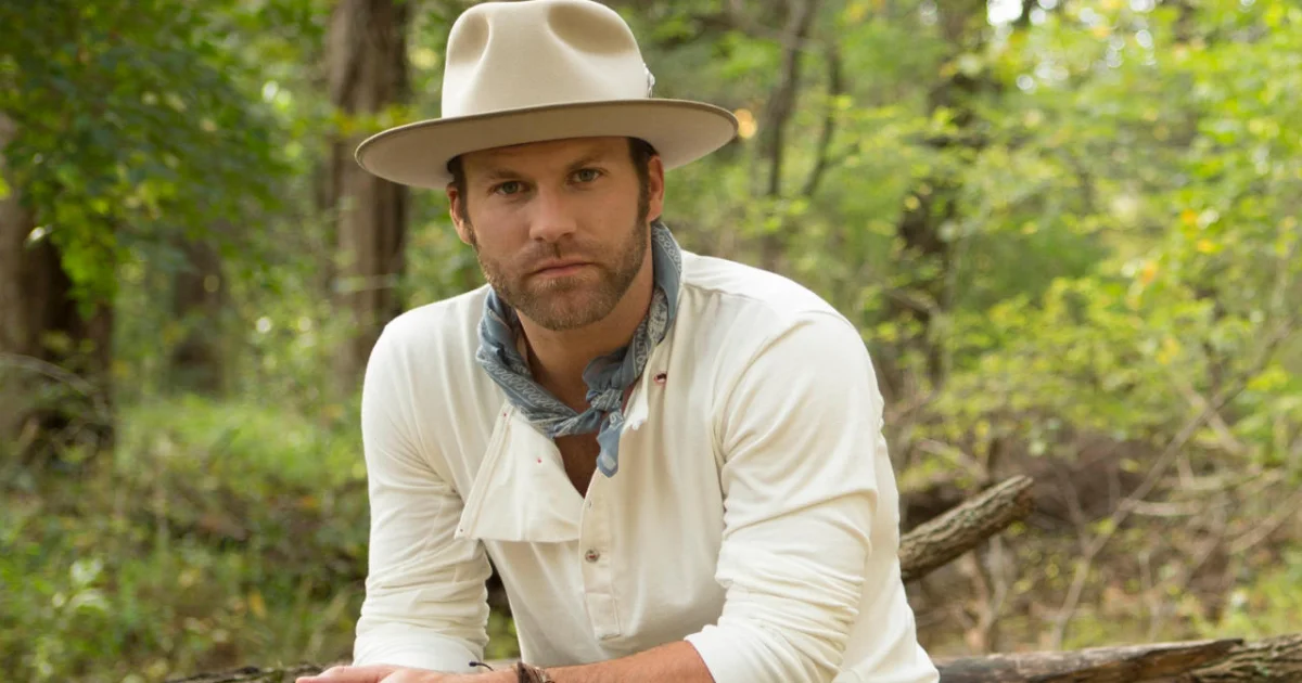 Header Banner Drake White