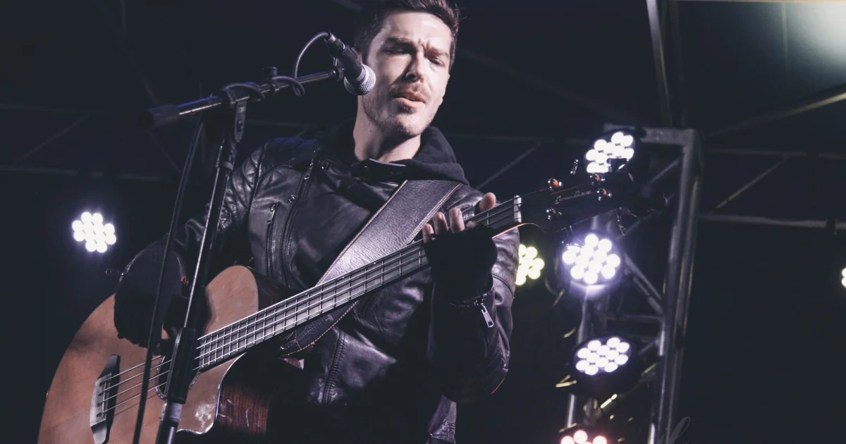 Header Banner Dylan Schneider