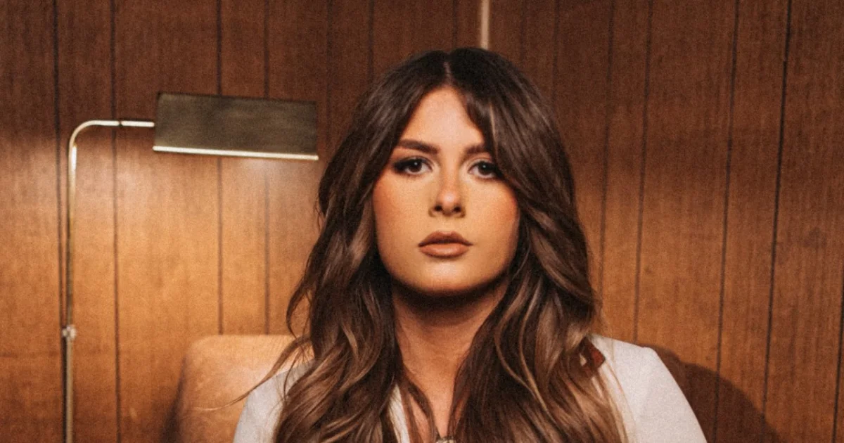 Header Banner Ella Langley