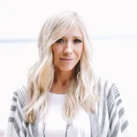 Ellie Holcomb
