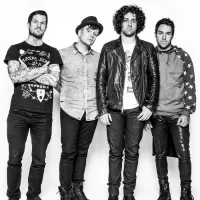 Dear Future Self (Hands Up) - Fall Out Boy