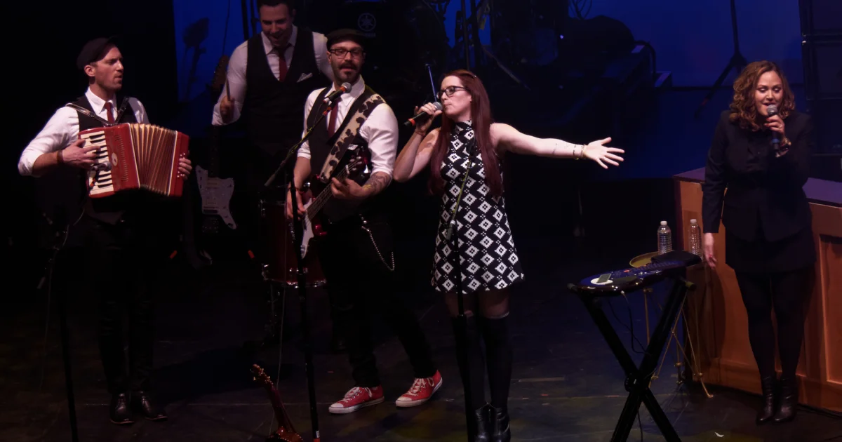 Header Banner Greg Laswell