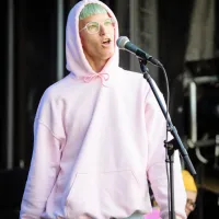 Moodna, Once - Gus Dapperton