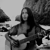 Blowin' In The Wind - Live - Joan Baez