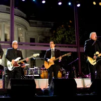 Los Lobos