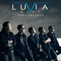 Luvia Band