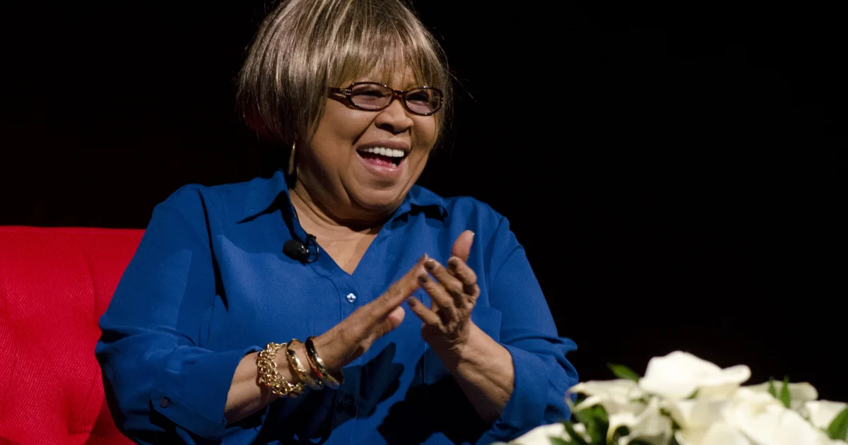 Header Banner Mavis Staples