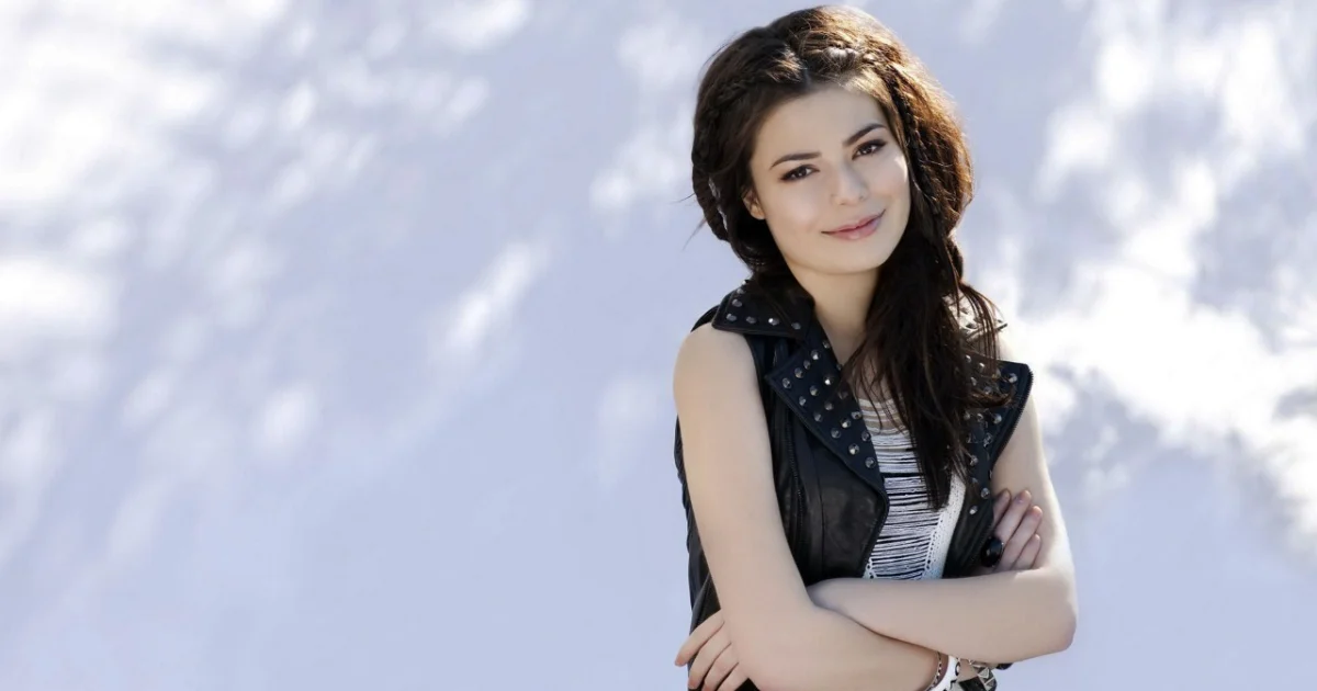 Header Banner Miranda Cosgrove