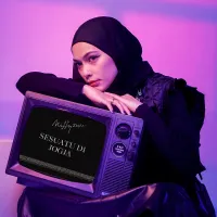 Untuk Perempuanku Di Cermin - Mitty Zasia