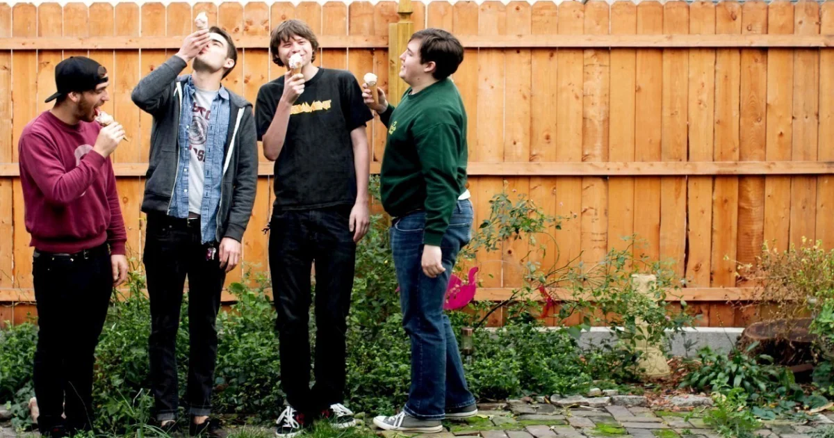 Header Banner Modern Baseball
