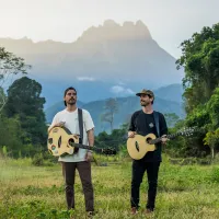 Mandolin Rain (Live on the Kok River) - Music Travel Love