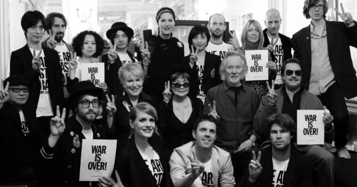 Header Banner Plastic Ono Band