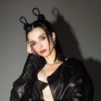 Aristocrat - Poppy