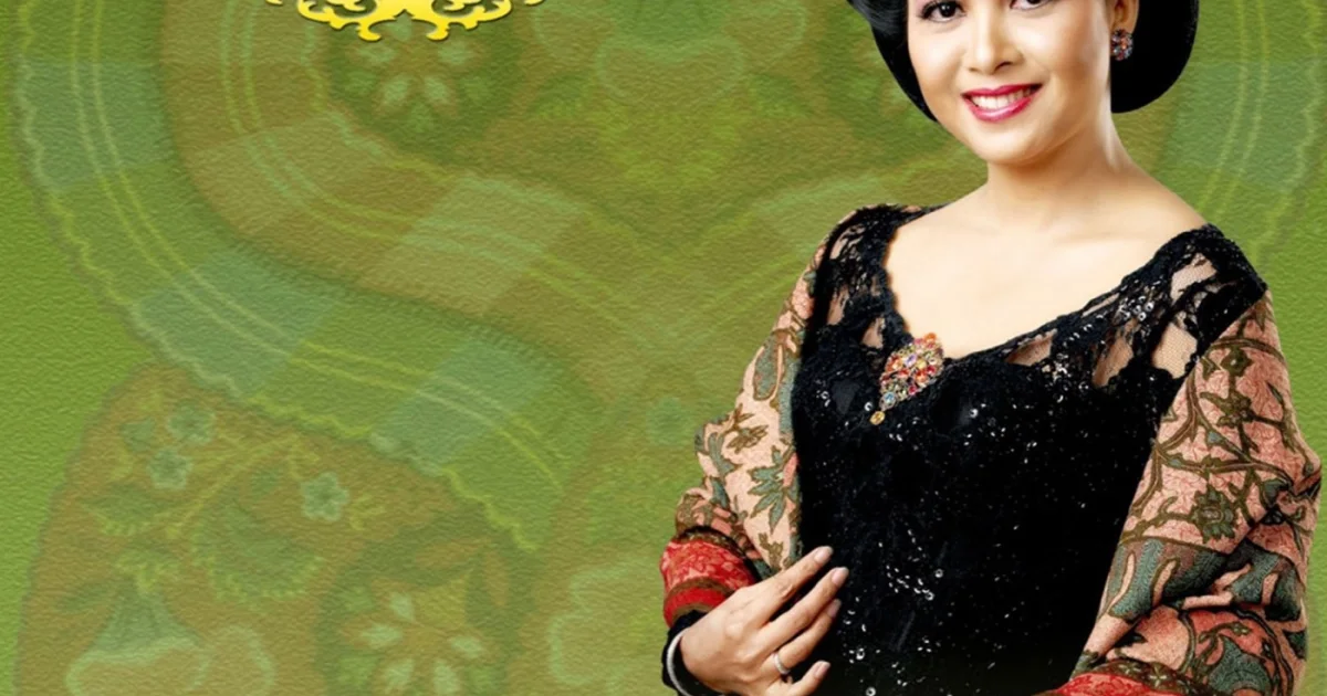 Header Banner Sundari Soekotjo