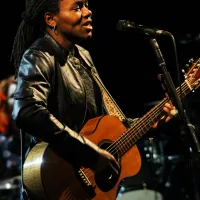 Open Arms - 2015 Remaster - Tracy Chapman
