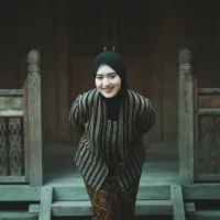 Gusti Mboten Sare - Woro Widowati